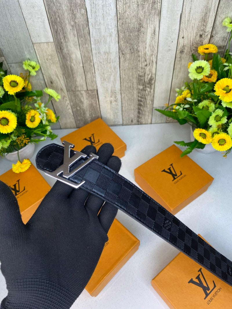 LOUIS VUITTO N FULL BLACK PREMIUM QUALITY BELT