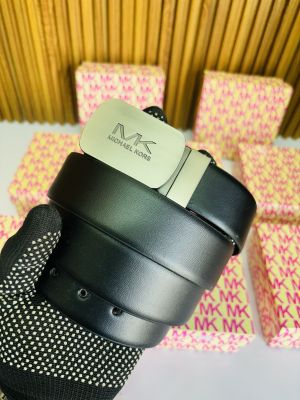 MICHAEL KOR S GREY PREMIUM QUALITY REVERSIBLE BELT