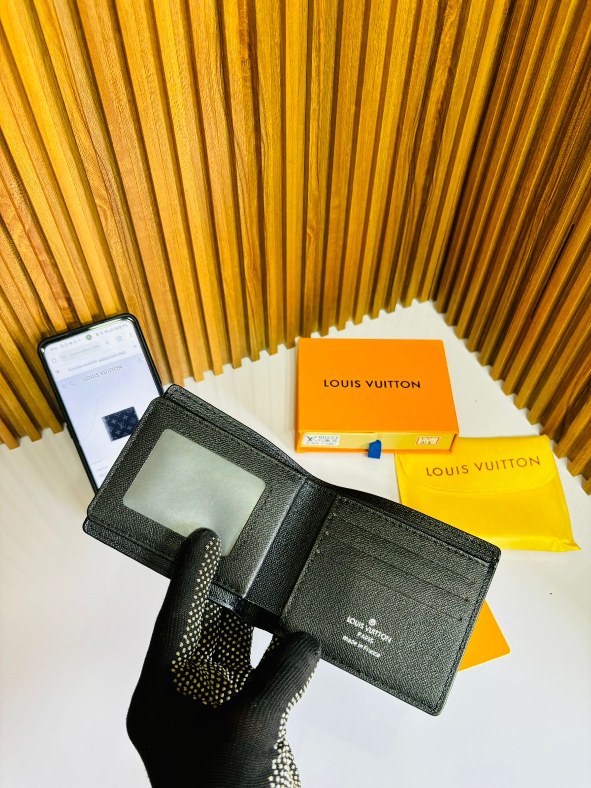 LOUIS VUITTON PRINTED PREMIUM QUALITY WALLET WITH BOX