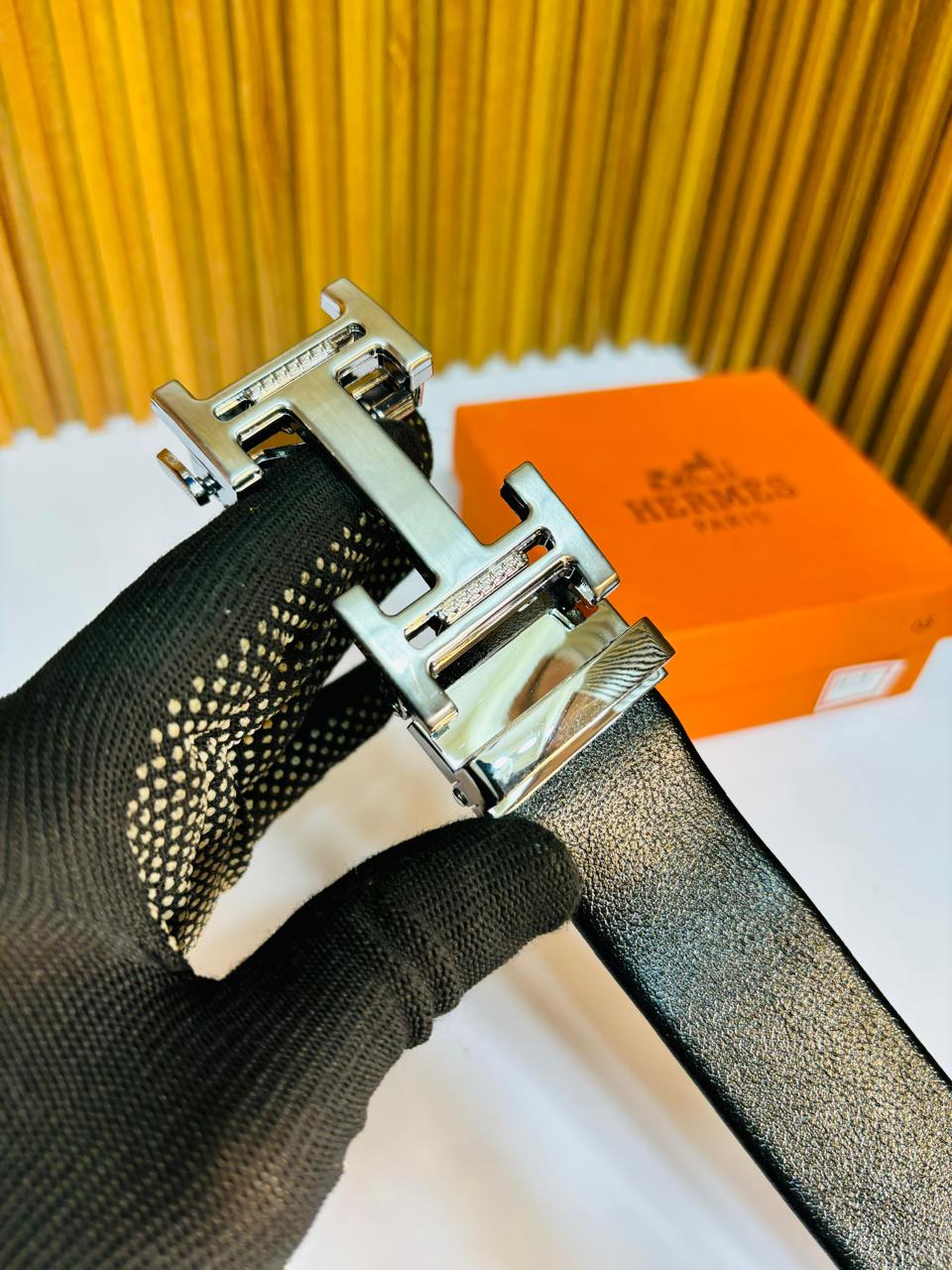 HERME S PREMIUM QUALITY AUTOMATIC LOCK BELT